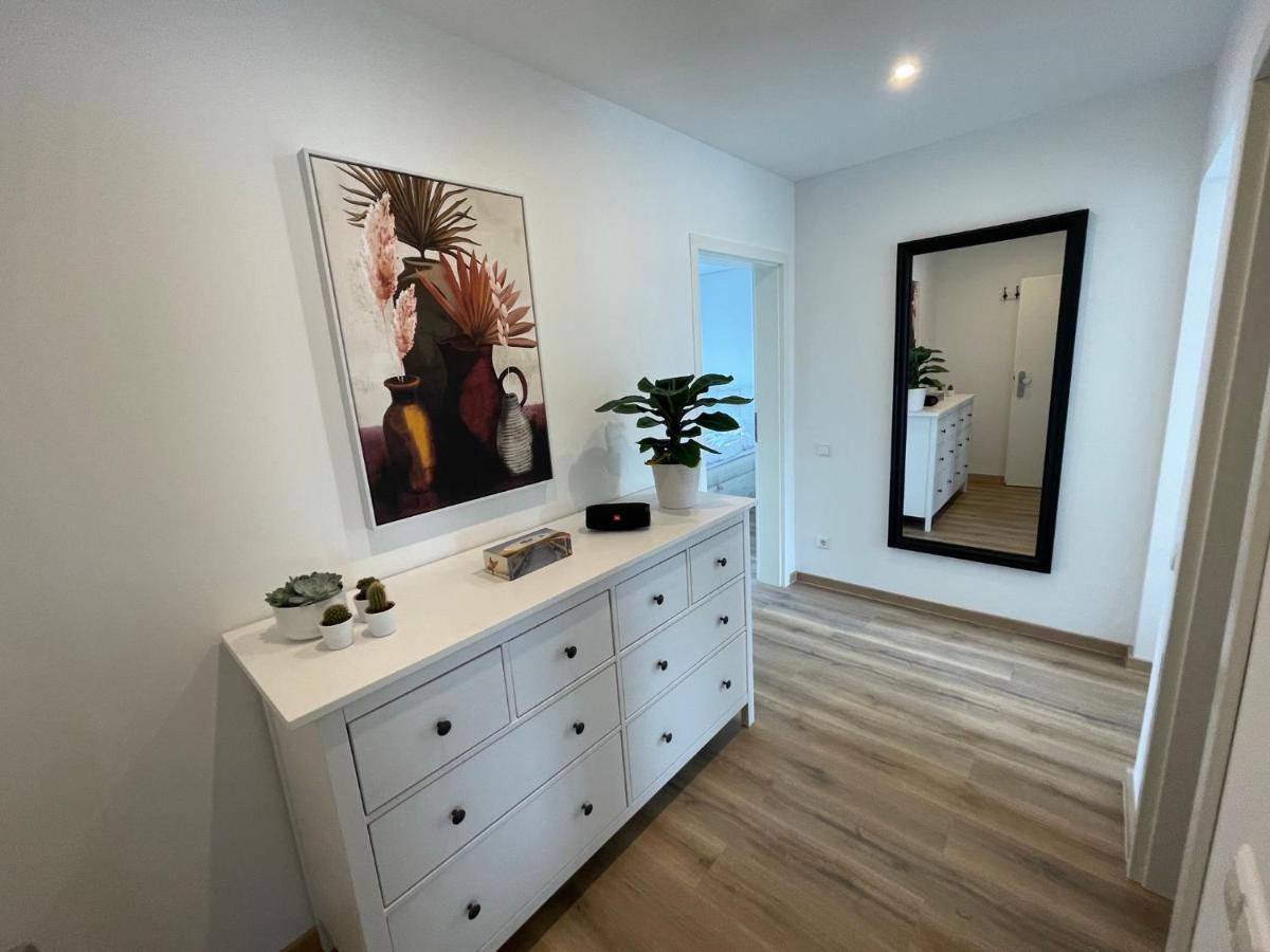 Neue Stilvolle 2-Zimmer Wohnung Im Zentrum Von ウォルフスブルク エクステリア 写真